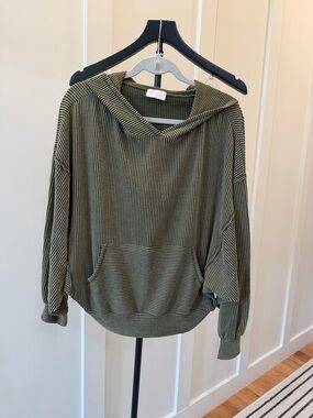 Pink Lily Olive Green Ribbed Hooded Sweater